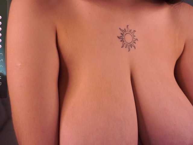 AnuricBriny live cam on BongaCams