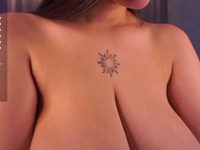 AnuricBriny live cam on BongaCams