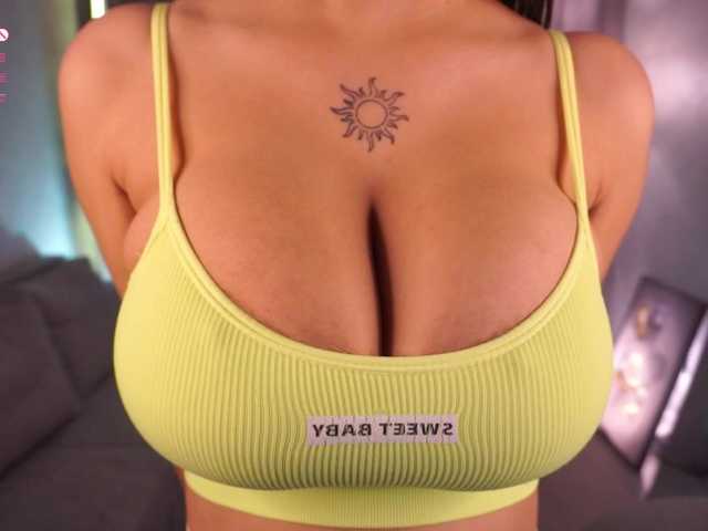 AnuricBriny's BongaCams show and profile