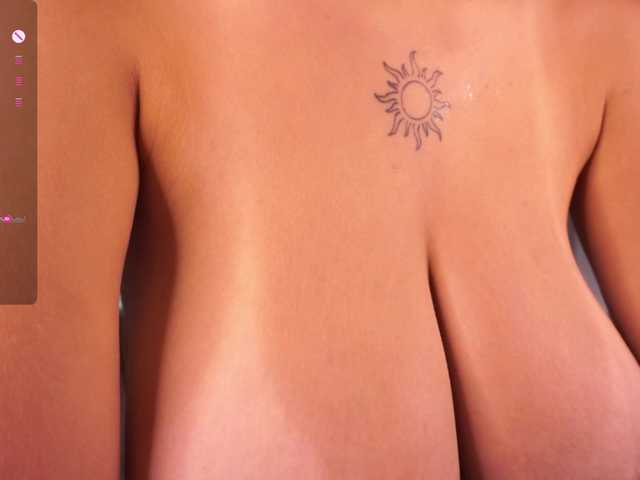 AnuricBriny live cam on BongaCams