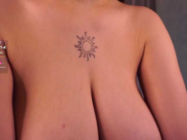 AnuricBriny live cam on BongaCams