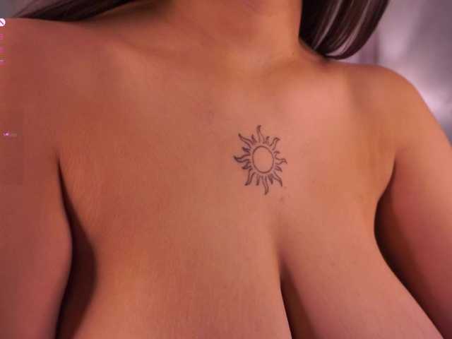 AnuricBriny's BongaCams show and profile