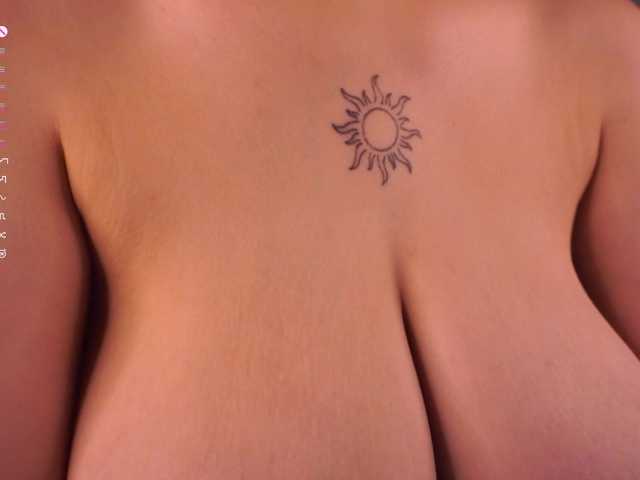 AnuricBriny live cam on BongaCams