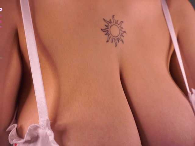 AnuricBriny live cam on BongaCams
