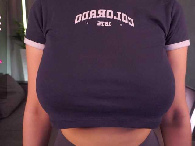 AnuricBriny live cam on BongaCams