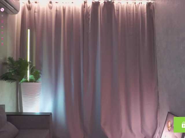 AnuricBriny, en directo ahora en BongaCams