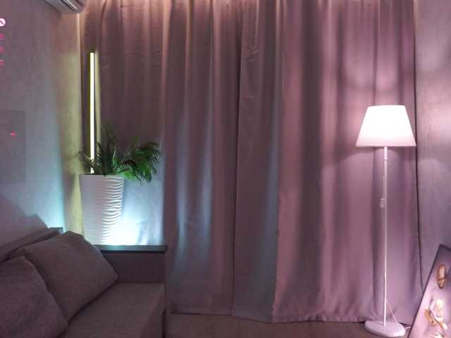 AnuricBriny's BongaCams show and profile