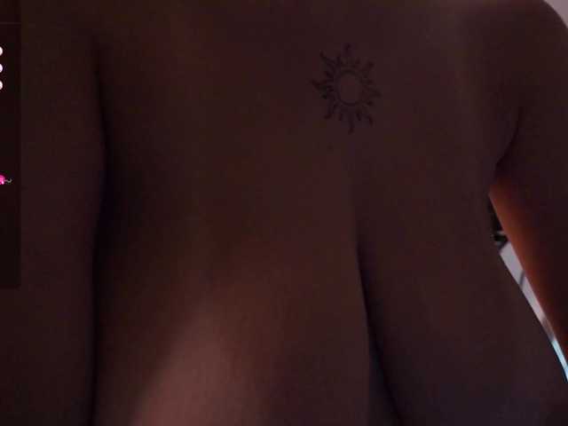 AnuricBriny live cam on BongaCams
