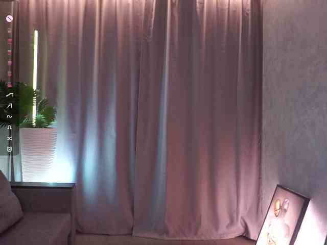 anuricbriny's live room