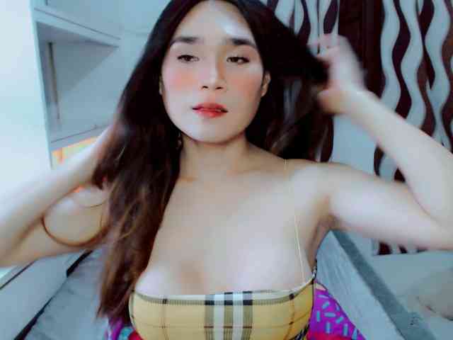 Sexypria Sex Cam Show