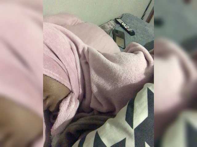 Thandieee live cam on BongaCams