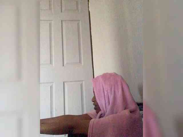Thandieee webcam
