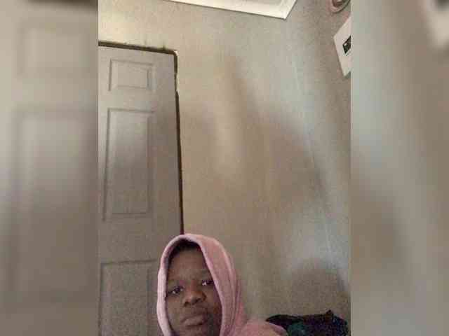 Thandieee webcam