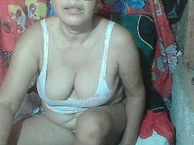 scarllettxxx live cam on BongaCams