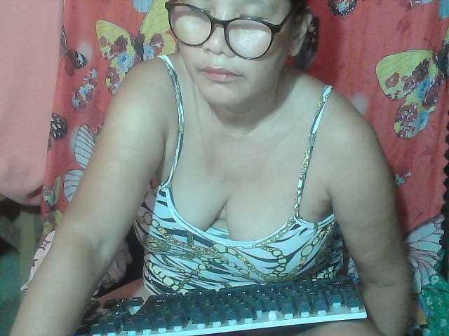 scarllettxxx live cam on BongaCams