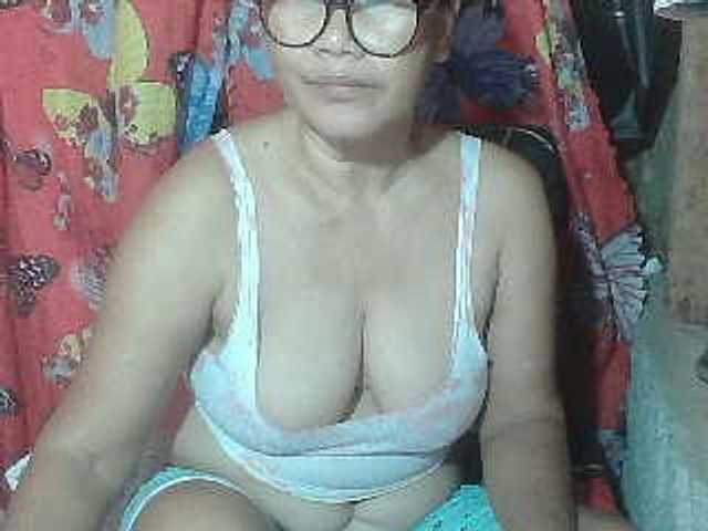 scarllettxxx live cam on BongaCams