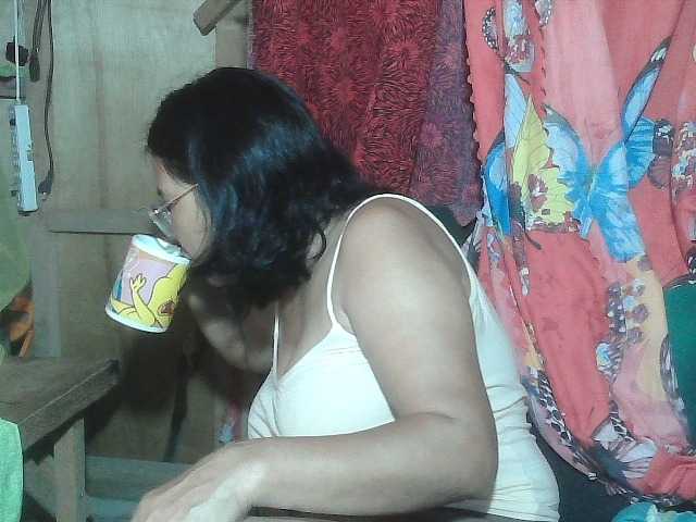 scarllettxxx live cam on BongaCams