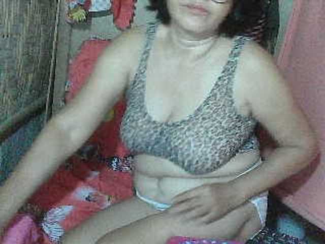 scarllettxxx live cam on BongaCams