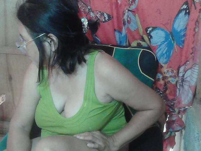 scarllettxxx live cam on BongaCams