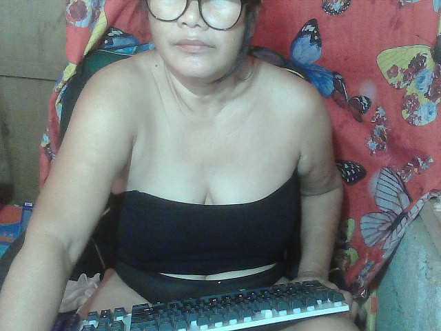 scarllettxxx live cam on BongaCams