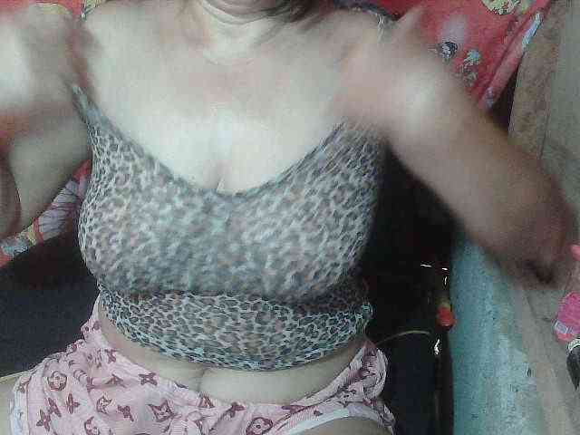 scarllettxxx webcam