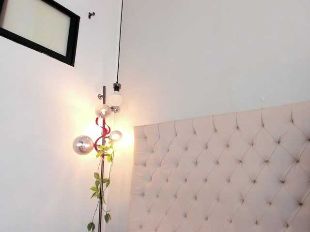 Victoria-Coleman's BongaCams show and profile