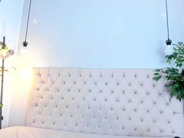 Victoria-Coleman live cam on BongaCams