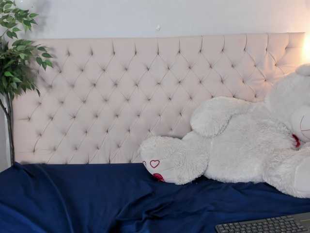 Victoria-Coleman live cam on BongaCams