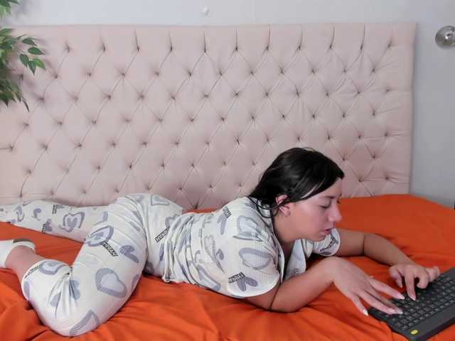 Victoria-Coleman live cam on BongaCams