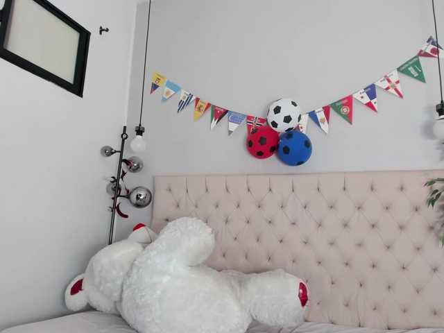 Victoria-Coleman live cam on BongaCams