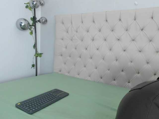 Victoria-Coleman live cam on BongaCams