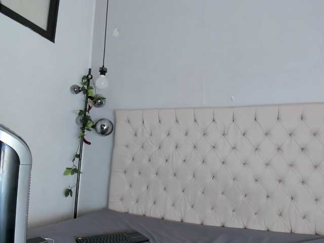 Victoria-Coleman live webcam show