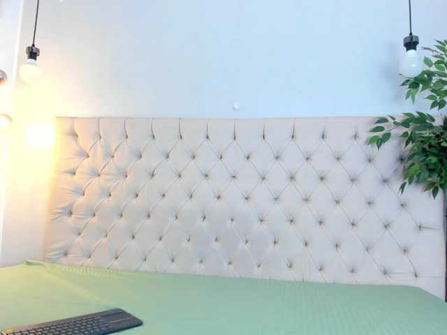 Victoria-Coleman live cam on BongaCams