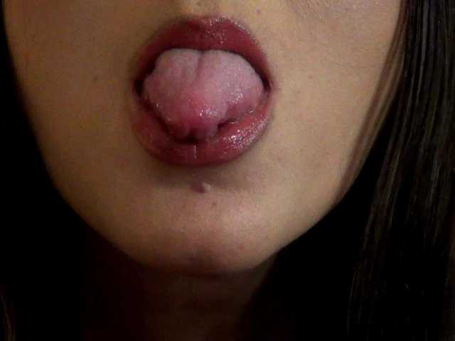 NicoleSinn live cam preview