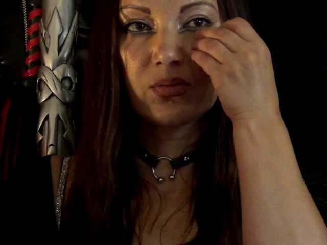 NicoleSinn live cam on BongaCams