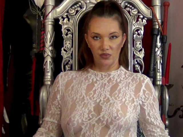 NicoleSinn live cam