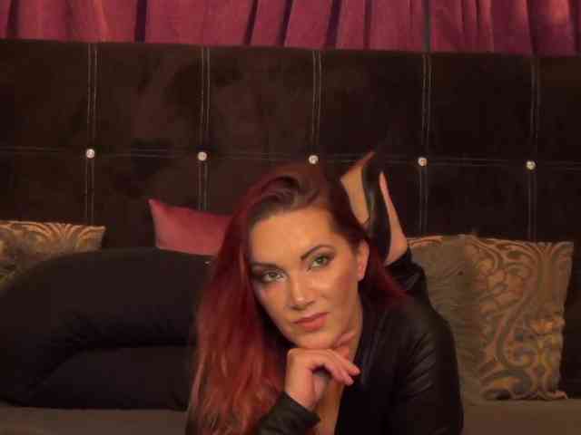 NicoleSinn webcam
