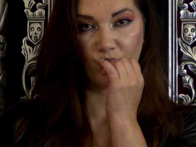 NicoleSinn