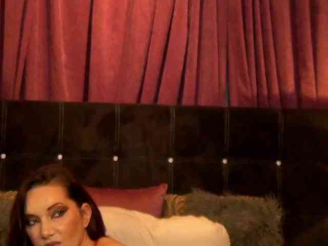 NicoleSinn webcam