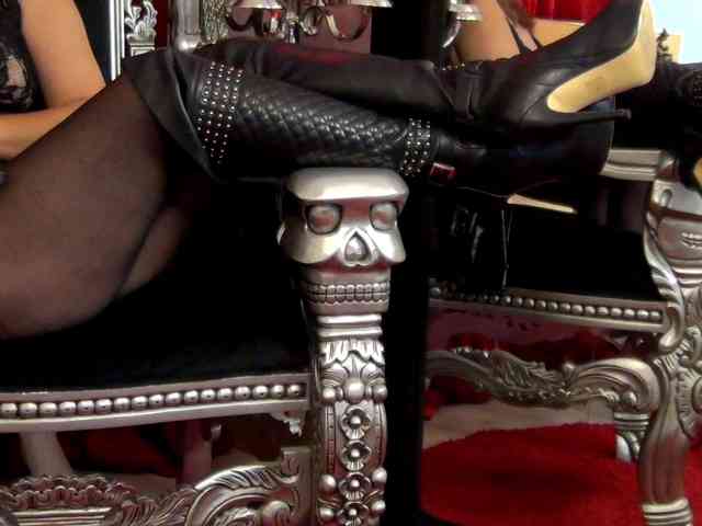 NicoleSinn webcam