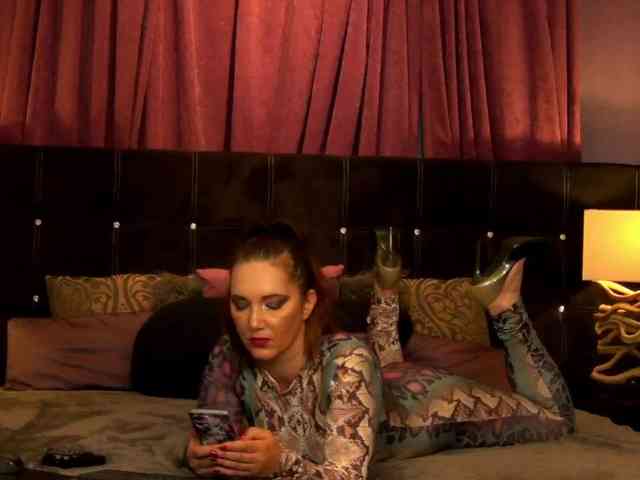 NicoleSinn webcam