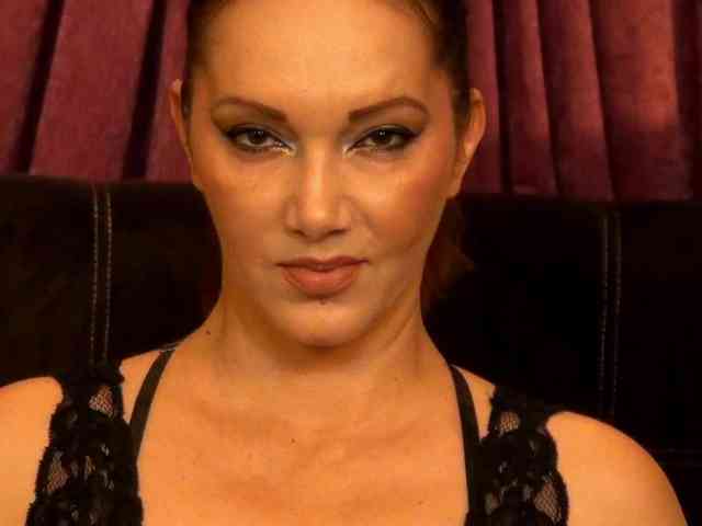 NicoleSinn webcam