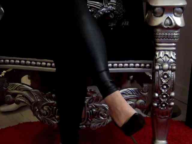 NicoleSinn webcam