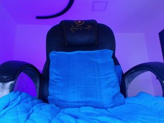naomi-k's Live Webcam