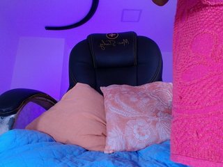 naomi-k's Live Webcam