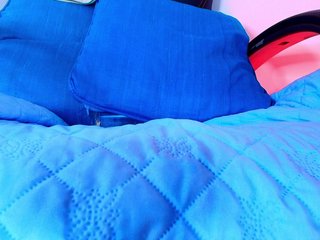 naomi-k's Live Webcam