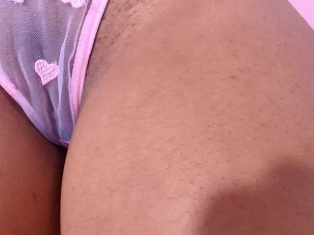 naomi-k live cam on BongaCams