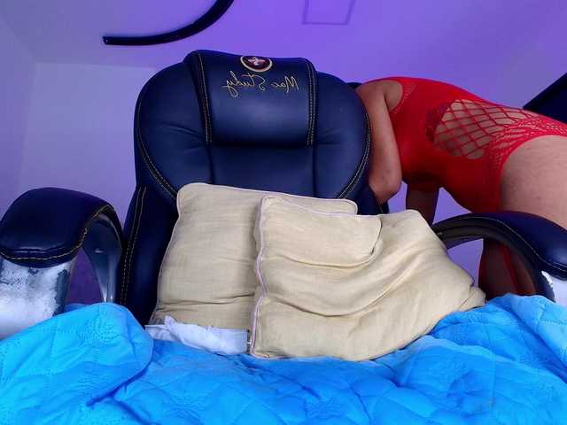 naomi-k's BongaCams profile