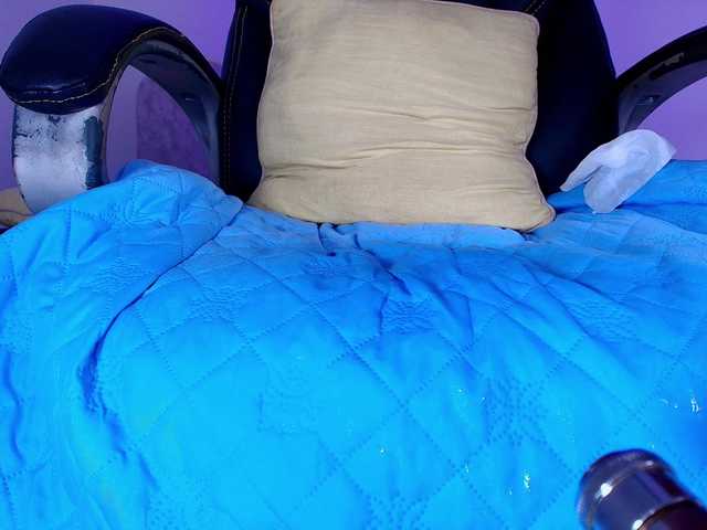 naomi-k's BongaCams show and profile