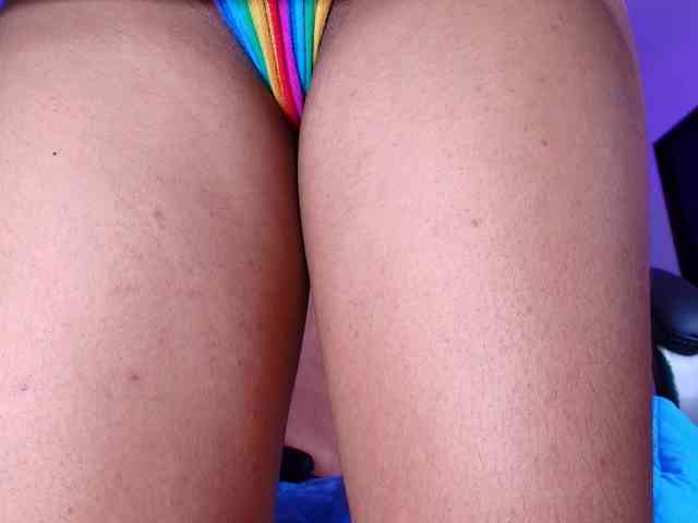 naomi-k webcam